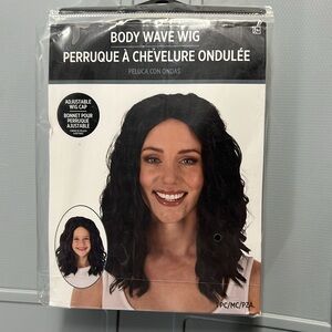 Black shoulder length Wavey Wig NEW Halloween Costume Accessory